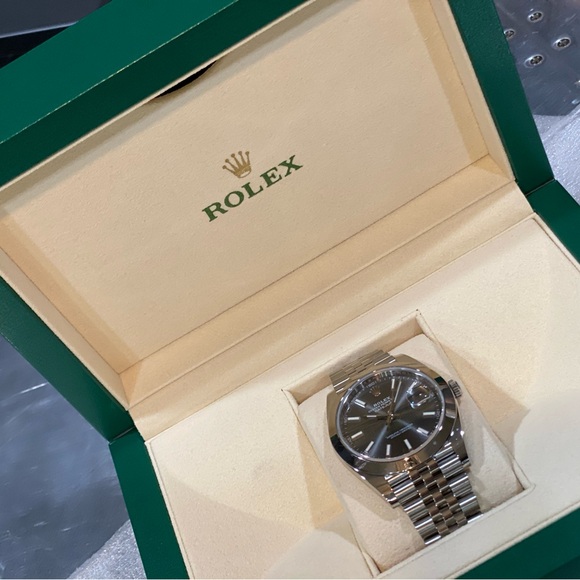 Rolex w jubilee band 41 mm - Picture 2 of 4
